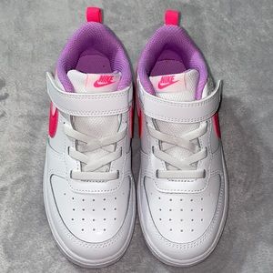GIRLS NIKE COURT